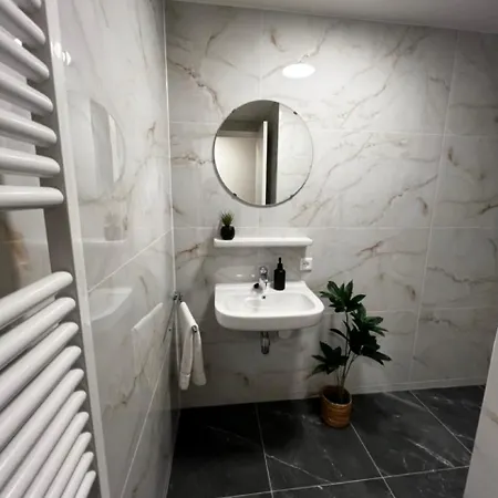 アパート Loft With Views Modern Close To Welness